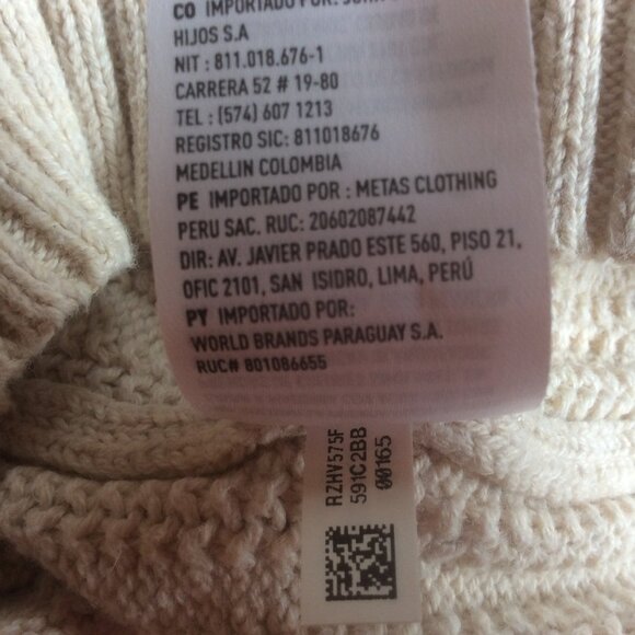 American Eagle Ivory Cable Knit V-Neck Cropped Boho Sweater Tank Top Size Medium - Picture 5 of 5